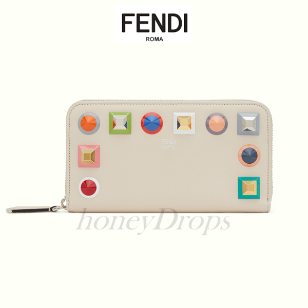 2017新作☆FENDI フェンディスーパーコピー☆大人気! レインボースタッズ 長財布 ホワイト 8M0299SF5F035F